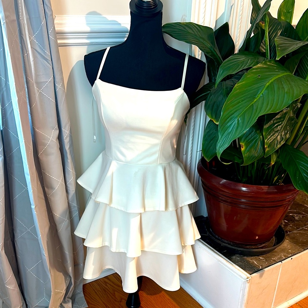 Creamy Dress 👗